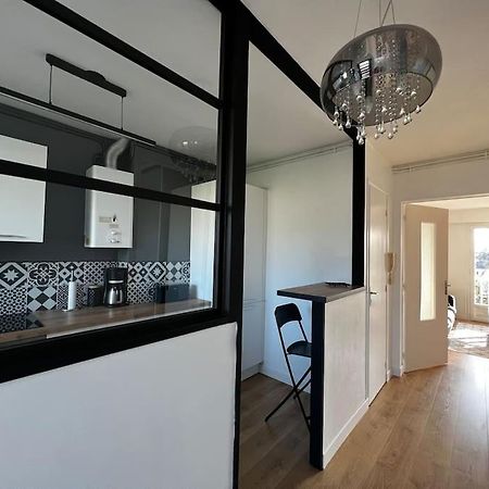 Apartamento T2 Lumineux Refais A Neuf Avec Parking ! Lorient Exterior foto