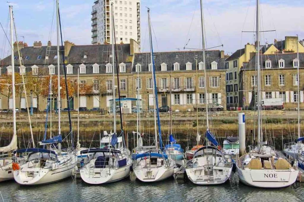 Apartamento T2 Lumineux Refais A Neuf Avec Parking ! Lorient Exterior foto